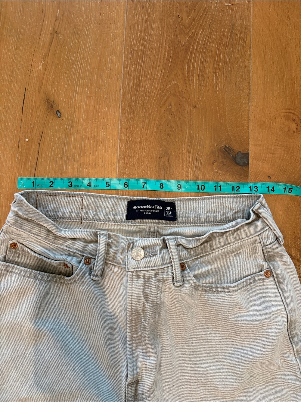 Abercrombie & Fitch Grey Authentic Rigid Denim Baggy Jeans - Picture 3 of 5